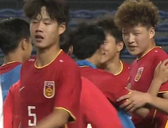 U16国足10人2-2战平11人越南表现出顽强拼搏精神 国足未来有望相关图五