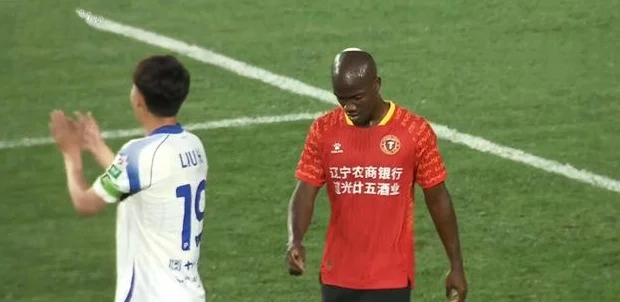 1-0，辽宁铁人结束3场不胜 18岁小将替补冷静破门 李金羽渡过难关相关图三