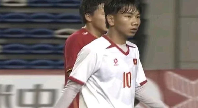 兴泰杯国少第二轮2-2越南：逆境拼搏，未来可期相关图五