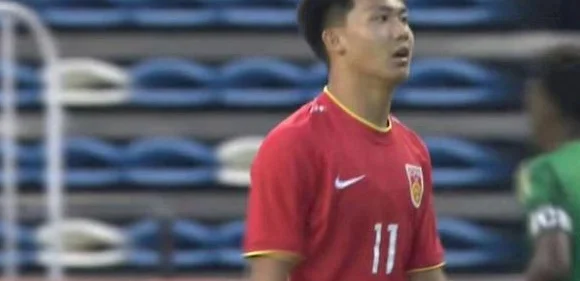 兴泰杯国少第二轮2-2越南：逆境拼搏，未来可期相关图六