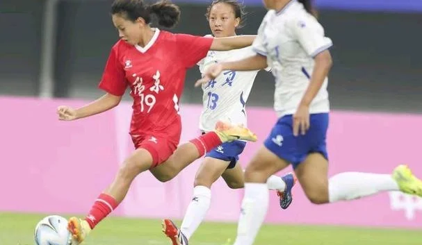 十五运会女足U16开幕：广东队旗开得胜，方珍珠世界波技惊四座相关图二
