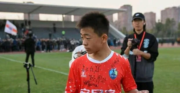 U16国足10人2-2战平11人越南表现出顽强拼搏精神 国足未来有望