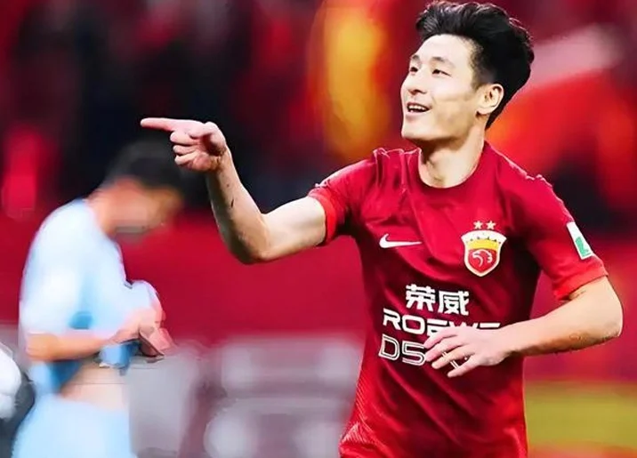中国足球门面！33岁武磊入选世界最佳阵容 34场37球10助不可阻挡
