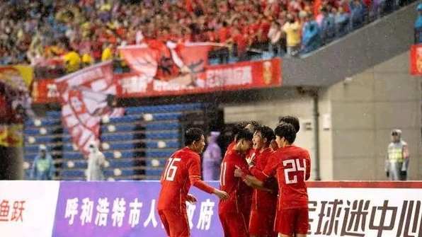 兴泰杯国少第二轮2-2越南：逆境拼搏，未来可期相关图四
