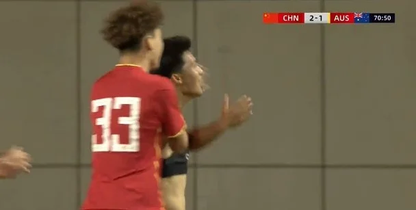 让1追5+对手落寞！太疯狂：U15国少用6-1强让亚洲强队过儿童节相关图三
