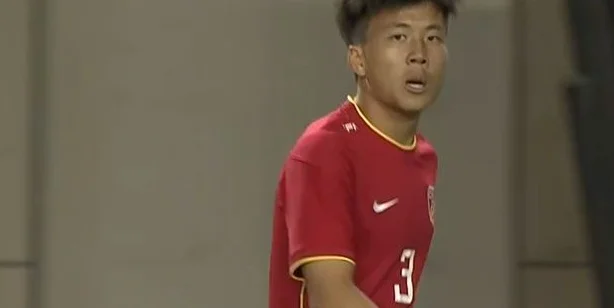 一场5-2让中国队夺下冠军，击败两大亚洲强队，3场不败强势称王