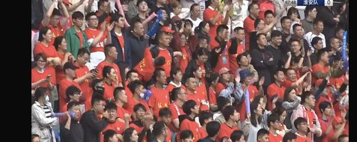 麋鹿大战浪里马！盐城队1:0险胜淮安队，三场保持不败相关图二