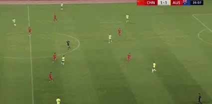 2-1！中国U16强势反超，澳大利亚球员后场玩火，帅惟浩单刀球破门相关图四