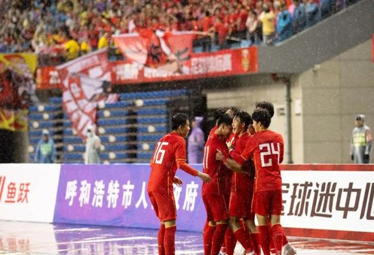 5比2！U16国足逆转澳大利亚夺冠，湖北元素成最强驱动力！