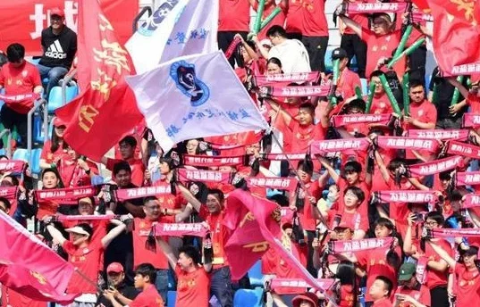 “鹿马大战”一触即发，盐城官宣请外地球迷吃鸡蛋饼相关图四