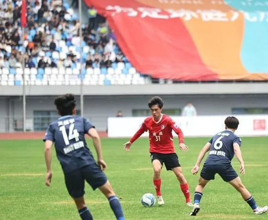 4:0战胜泰州队！江海狼啸！南通队豪取三连胜领跑苏超相关图二