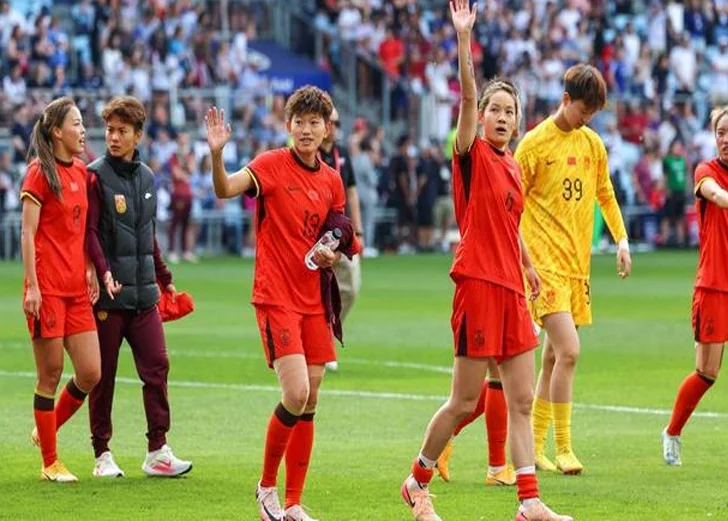 0-3！中国女足输球，全场仅1次射正，美国队太强了，球迷遗憾相关图三