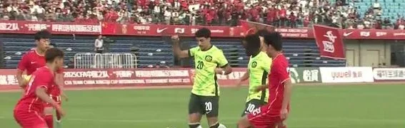 1-1！中国U16闪电丢球，后防线明显经验不足，8分钟后迅速扳平