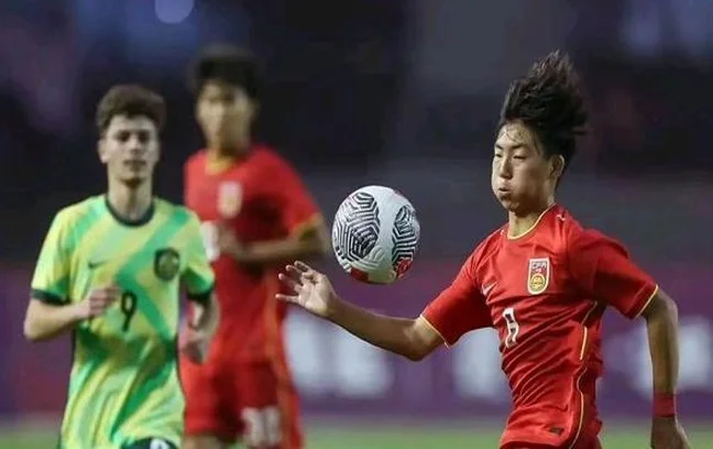 四国赛越南2-1沙特U16男足 U16国足登顶亚洲同年龄段之巅相关图二