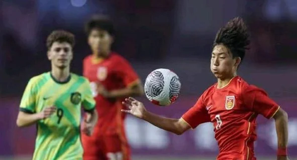 四国赛越南2-1沙特U16男足 U16国足登顶亚洲同年龄段之巅相关图七