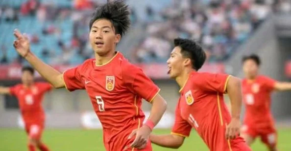U16国足5-2大胜澳大利亚 3 场比赛中共打进9球兴泰杯夺冠相关图八