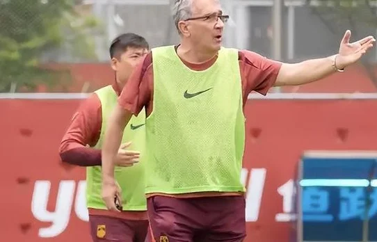 纠结！伊万还没敲定首发 国足搏命方案浮现 4大攻击手或联袂出击相关图二