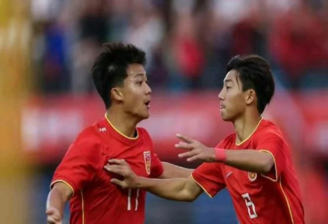 四国赛越南2-1沙特U16男足 U16国足登顶亚洲同年龄段之巅