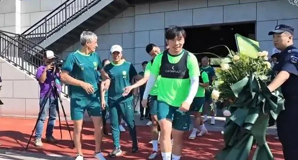 西海岸屯兵梭鱼湾备战大连！津门虎约战国安，周金辉李明感慨万千相关图四