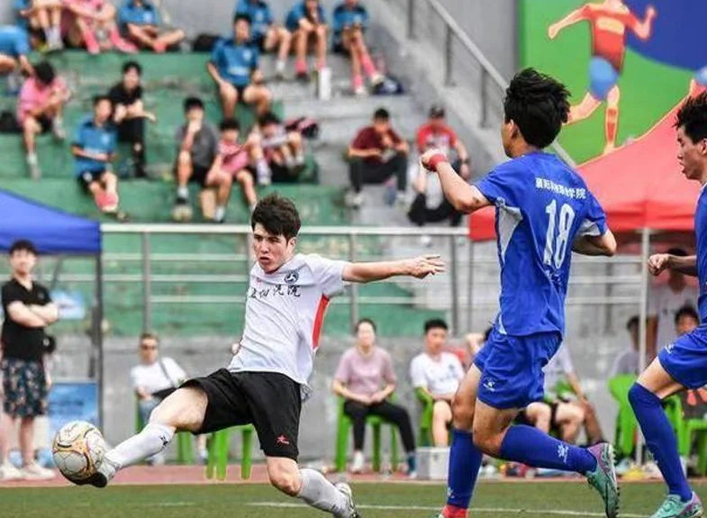 “茵浪杯”襄阳大学生足球超级联赛6月11日开赛相关图三
