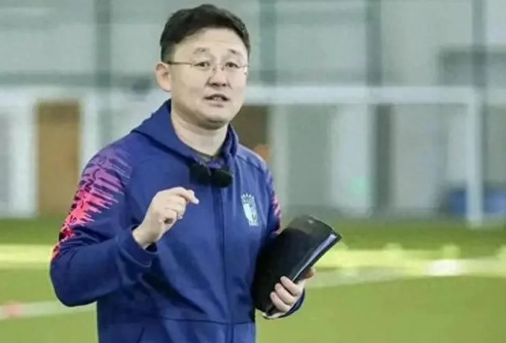 免费足球训练，为何退出要赔18万？孙继海青训营索赔争议