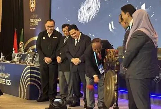 托希尔太狂了！球迷：他不会跟程序员一个下场吧？伊万一语定基调相关图二