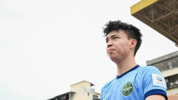 18岁王钰栋婉拒留洋：现在去欧洲难成主力 踢透中超+10年后也不迟相关图二