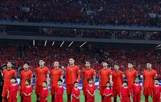 国足预计首发：沿用442菱形阵 仅剩3悬念 王钰栋先发组最强三叉戟相关图二