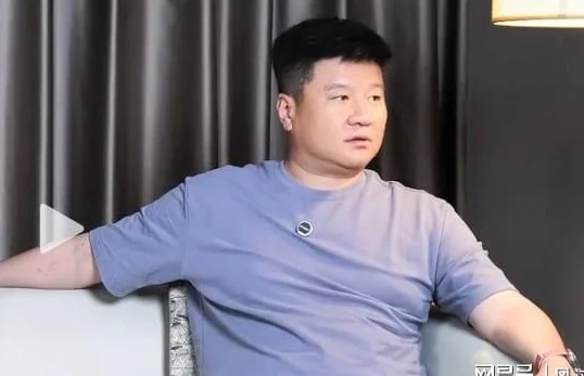 你铁哥哥咋样了？李金羽怒怼网友：你太贱了 他咋说也是我前队友