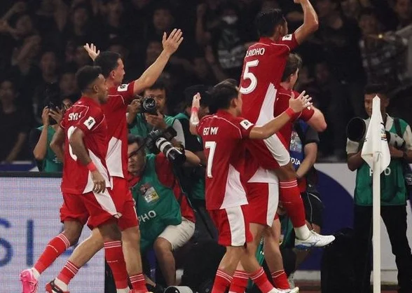 0-1！国足轰然出局，输给亚洲鱼腩，排名垫底，早早无缘世界杯相关图三