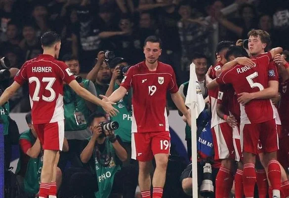 又输0-1，中国队无缘2026世界杯，印尼队爆发1球，67年首胜诞生相关图二