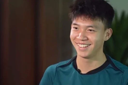 王钰栋回应留洋:如果踢不上主力我不去欧洲 不如留在中超多踢2年相关图四