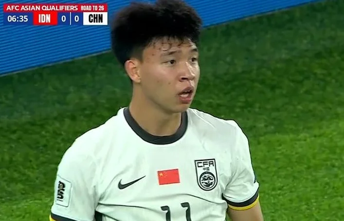 国足：彻底告别世界杯，18岁小将亮眼，0比1输球排名垫底相关图二