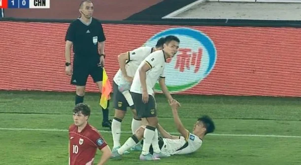 国足0-1！京媒名记：伊万4前锋搏命，印尼后防松散，逼抢节奏不好相关图四