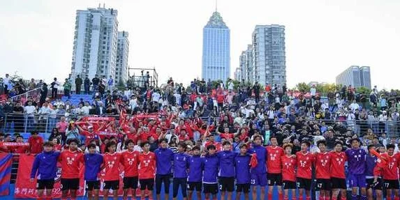 踢出苏超“南哥”名号的00后：为家乡荣誉而战