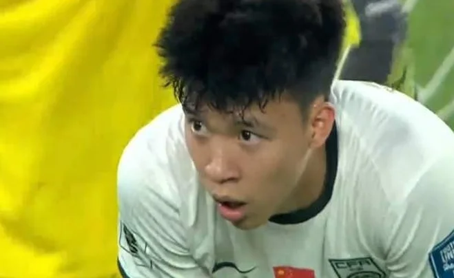 王钰栋遇神扑，塞鸟无用功！国足0-1无缘世界杯，伊万下课倒计时