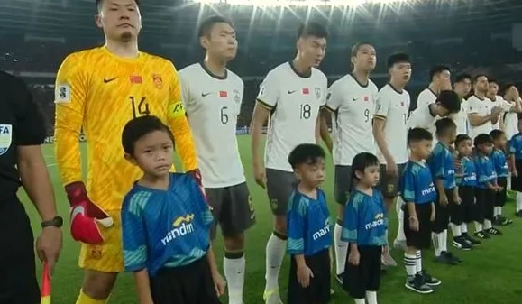 国足0-1印尼，球员赛后评分：王钰栋MVP！5人获7分！9人不及格！