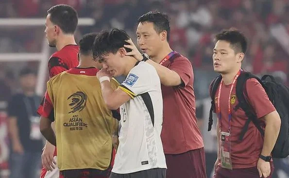 4天后PK巴林！国足首发11人面临巨变：谢文能重返先发相关图三