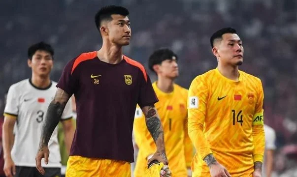 时隔68年国足再负印尼，彻底无缘世界杯，伊万的排兵布阵堪称灾难相关图四