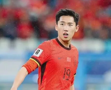 0-1，输印尼！给男足队员赛后评分：6人不及格，仅1人应得满分相关图五