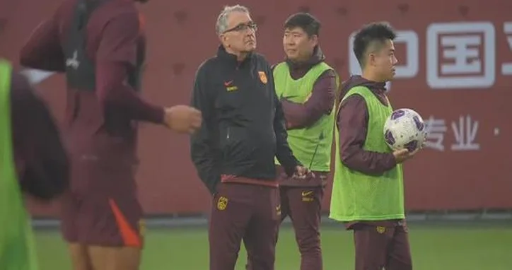 巨烂！国足0-1印尼，提前1轮无缘美加墨世界杯，68年耻辱纪录诞生