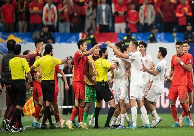 国足彻底无缘2026世界杯后，毛剑卿公开批评伊万！他就是挣钱来的相关图六
