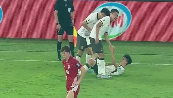 巨烂！国足0-1印尼，提前1轮无缘美加墨世界杯，68年耻辱纪录诞生相关图四