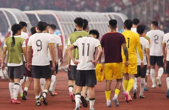 体坛：国足提前无缘世界杯并不令人意外 良性新老交替算鲜有收获