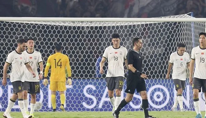 韩日媒体一起羞辱国足：14亿人哭泣！印尼媒凑热闹，3大悲剧上演相关图二