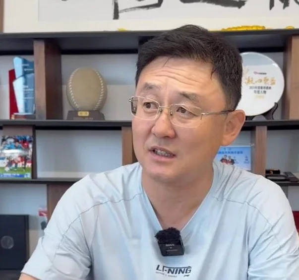 孙继海：菱形不适合国足，球员放不开很慌，王钰栋让我印象深