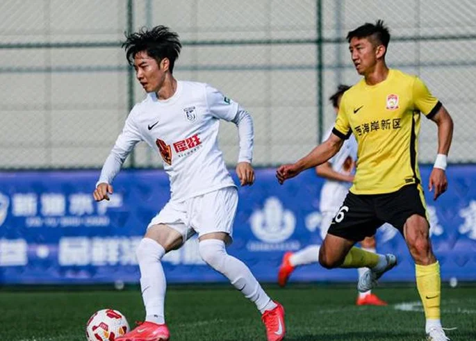 英博0-1西海岸 黄子豪首发！不赢梅州又保卫大连 杯赛压力在国安相关图三