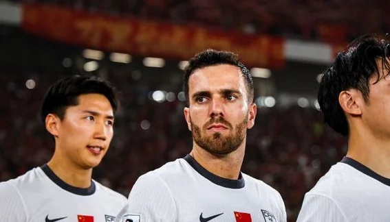 晚上7点！国足vs巴林争五大战 4大国脚缺阵 伊万紧急补招归化球员相关图二