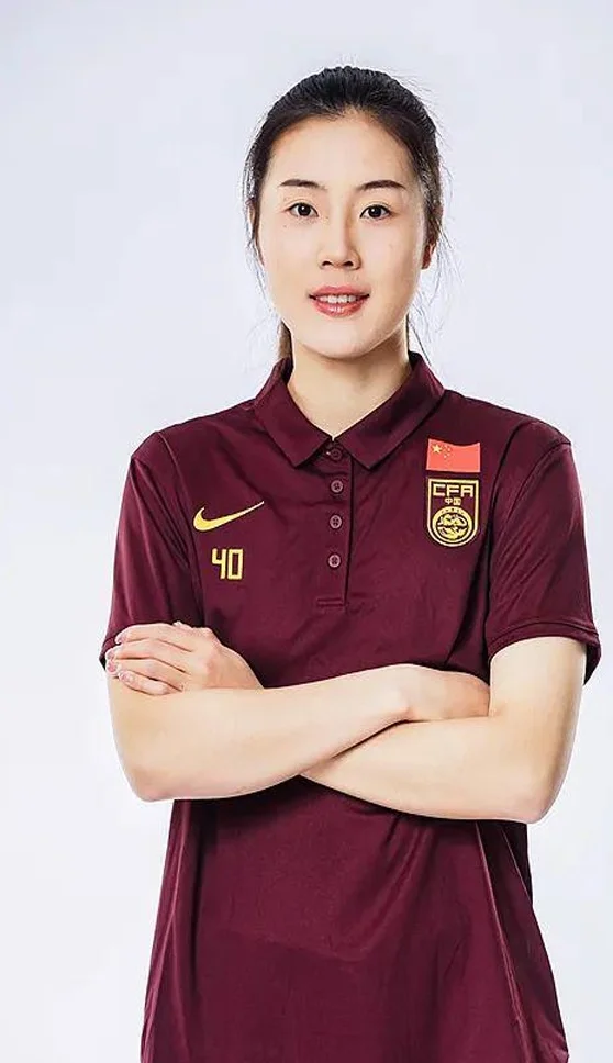 苏超三战三捷，南通队让人想起了他们，8个南通人书写一段传奇相关图五