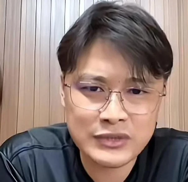 塞鸟入籍踢两场半，九大老将被拍在沙滩上！王钰栋不留洋就被同化相关图五